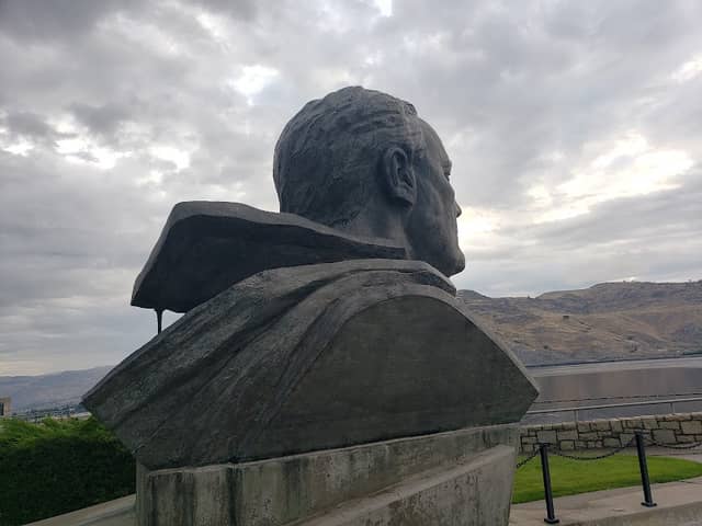 Lake Roosevelt Viewpoint Park - Image 2
