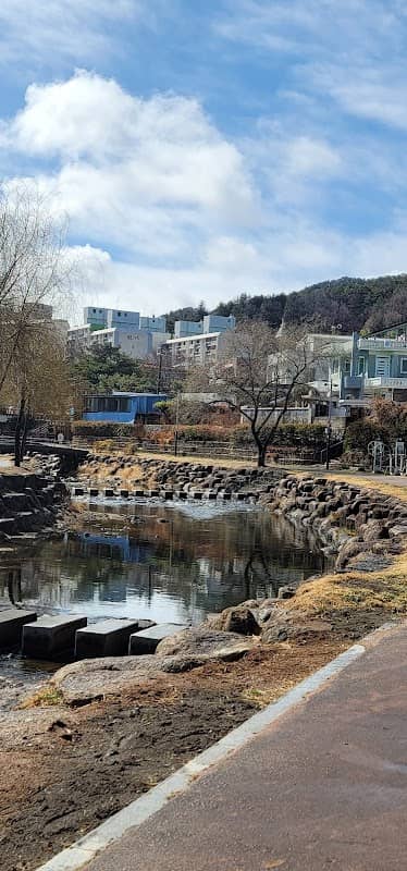 Suncheon Okcheon Alley - Image 1