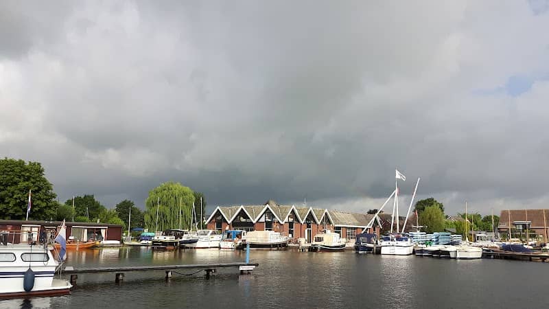 Nieuwkoopse plassen zwemstrand - Image 1