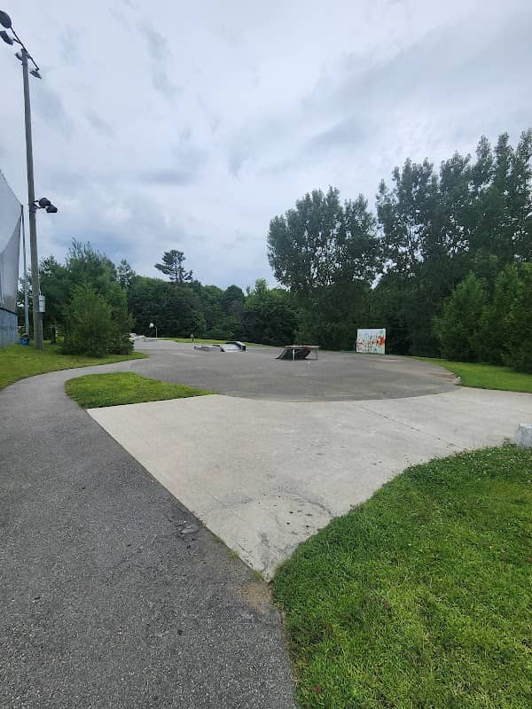 Parc Beauchampville - Image 1