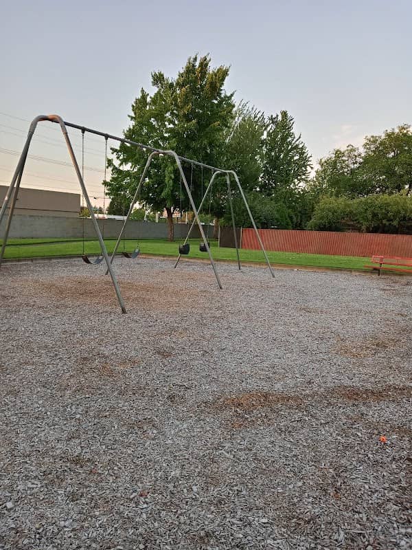 Alpine Park - Image 1