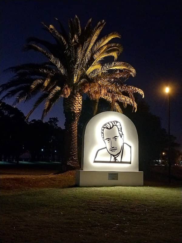 Monumento Raúl Alfonsín - Image 1