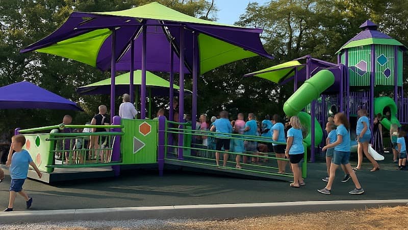 Lou Hartfiel Memorial Park - Image 2