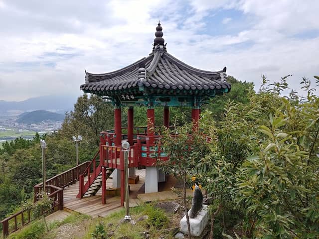 흥부암 - Image 1