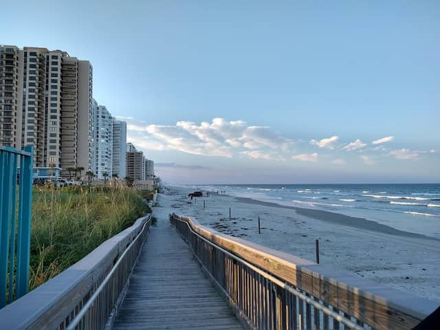Van Avenue Park - Image 1