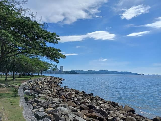 Likas Bay View - Image 1
