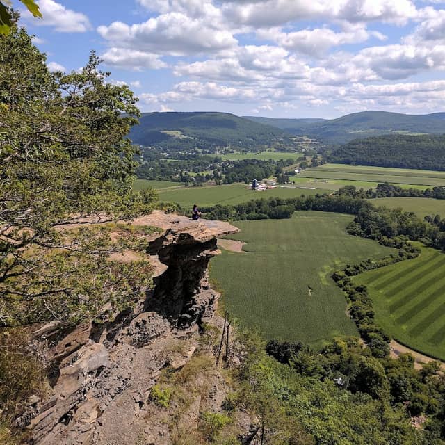 Vroman's Nose Hiking Trail - Image 1