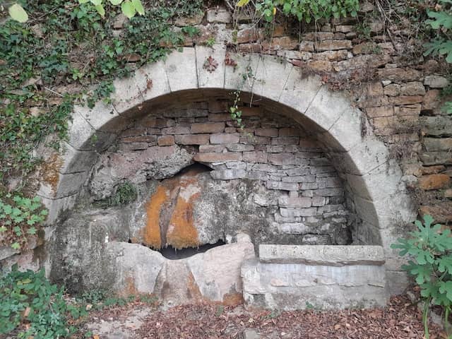Fontaine - Image 1