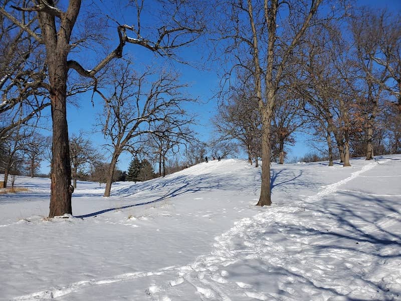 Riverside Park Sledding Hill - Image 2