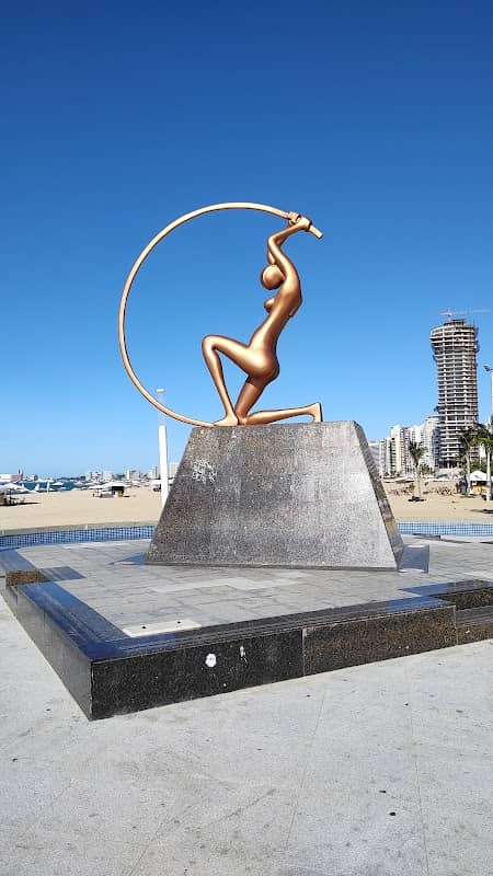 Aterro da Praia de Iracema - Image 3