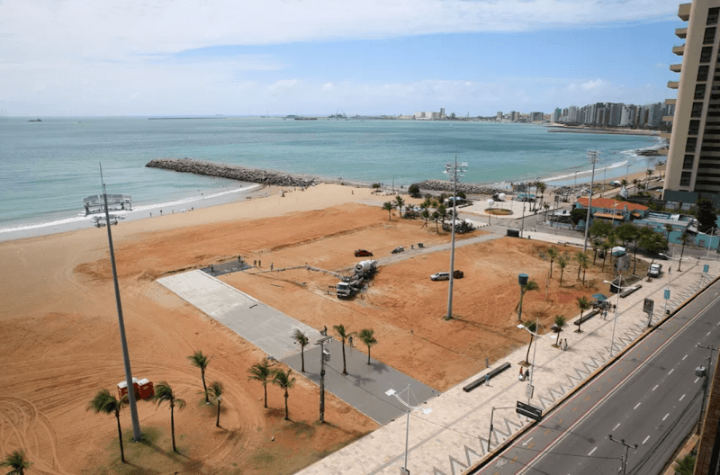 Aterro da Praia de Iracema - Image 1