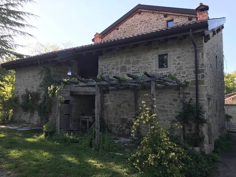 Tavernola - Image 1