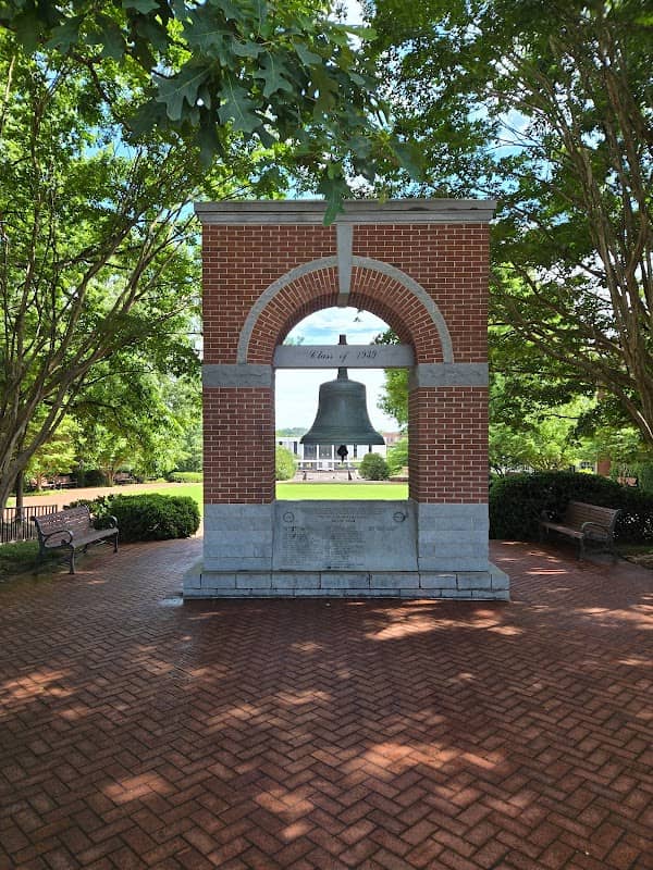 Carillon Garden - Image 2