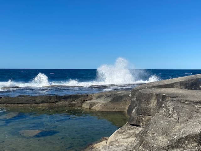 Angourie natural rock pool - Image 3