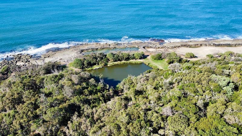 Angourie natural rock pool - Image 1