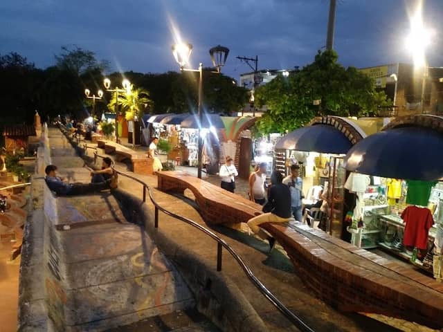 Parque Artesanal Loma de La Cruz - Image 1
