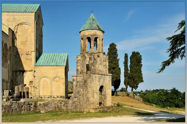 Bagrati Cathedral - Image 3