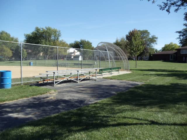 Indian Lakes Park - Image 1
