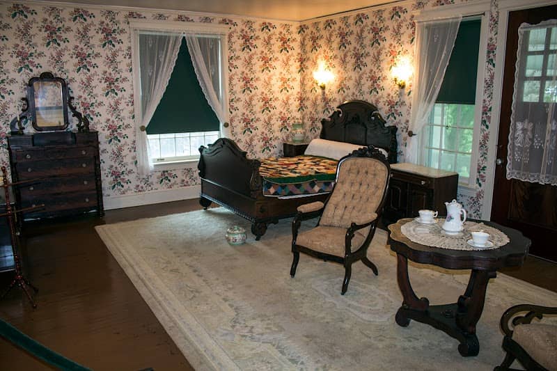 Morton Mansion - Image 2