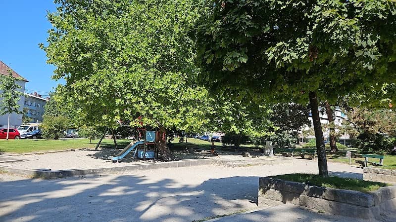 Brunnenskulptur im Haidgattern Park - Image 2