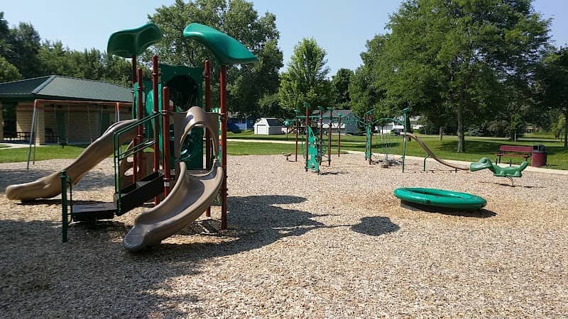 Renstone Park - Image 1