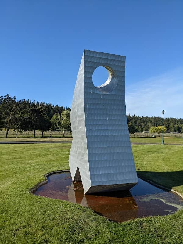 Sunlight and Shadow by David Reynolds sculpture - Image 1