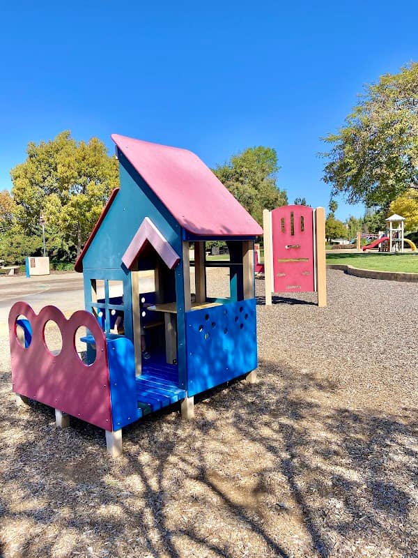 Mulberry Park - Image 2