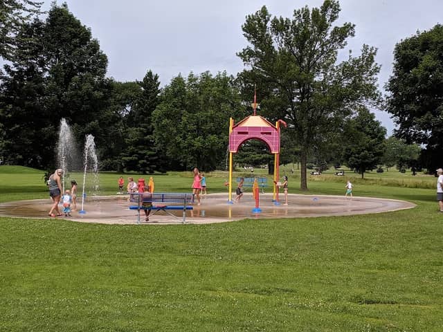 Twin Pines Splash Pad - Image 1