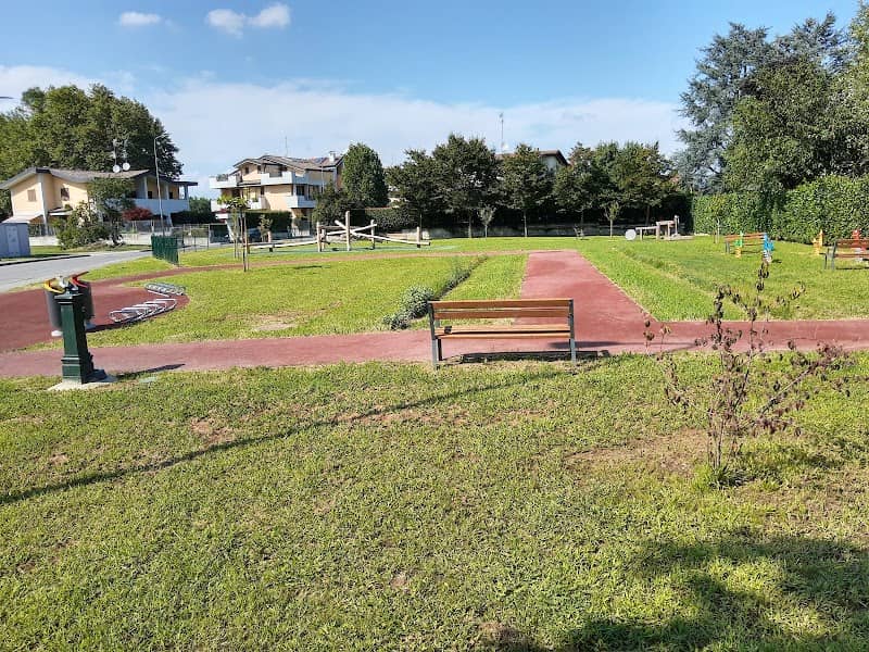 Giardini pubblici con giochi - Image 1