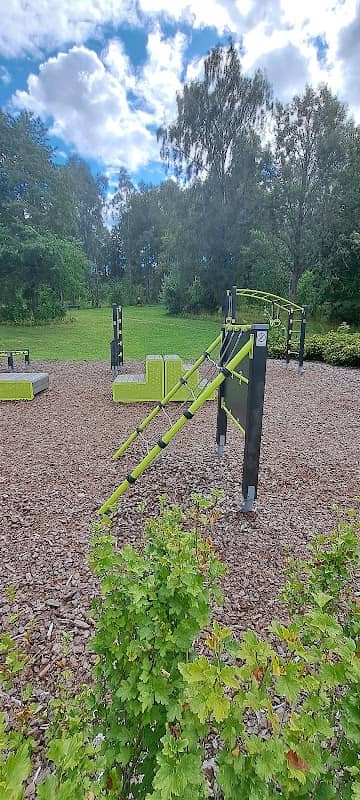 Hundrastgård Sätunaparken - Image 1