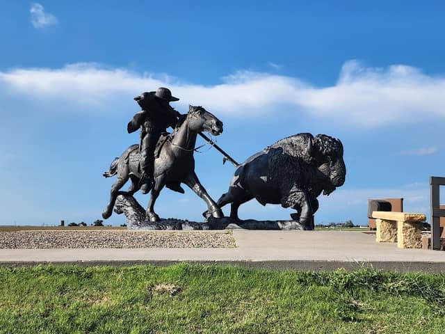 Buffalo Bill Bronze Sculpture - Image 1