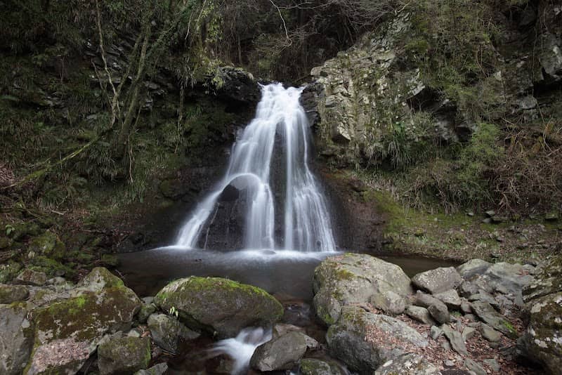 Yujo-no-taki (Courtesan Waterfall) - Image 1