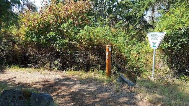 Arbutus Park - Image 2