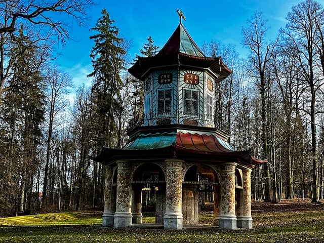 Chinese Pavilion - Image 1