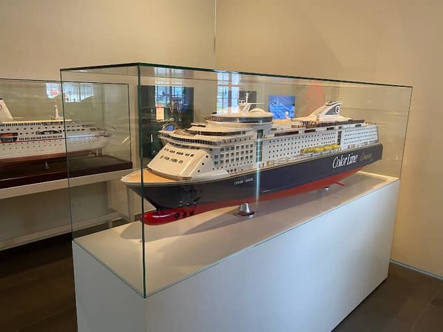 Kiel Maritime Museum Fish Market & Museum Bridge - Image 1