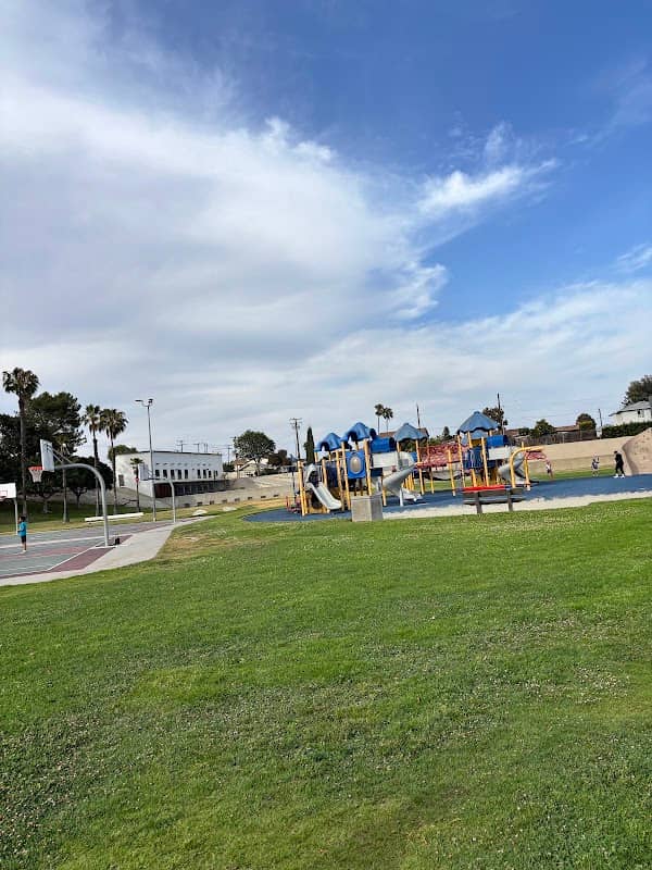 Del Amo Park - Image 2