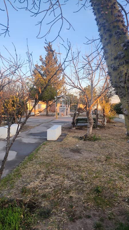 Plaza - Image 1