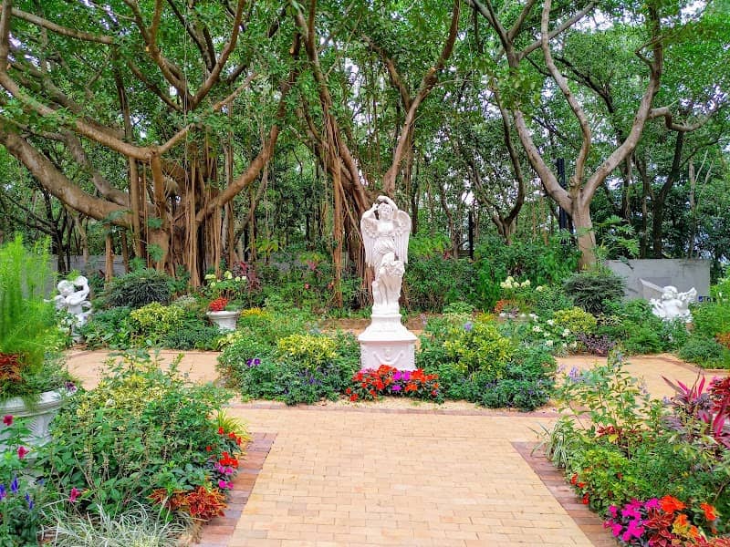 Western Garden - Image 2