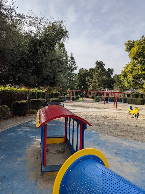 Rosa Torrez Park - Image 1