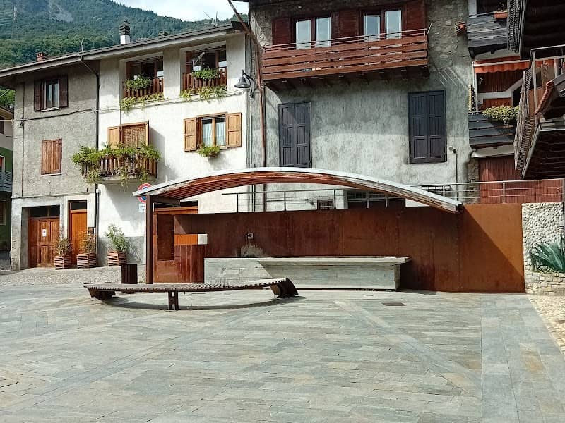 Fontana e lavatoio - Image 2