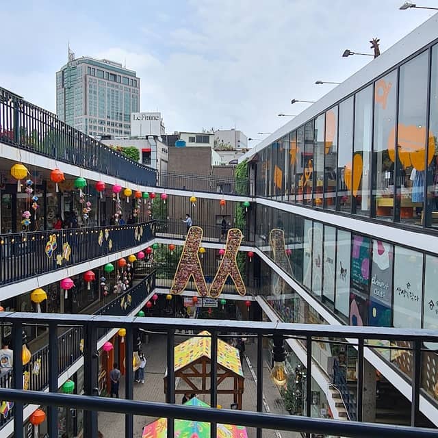 Insadong-gil Street - Image 2