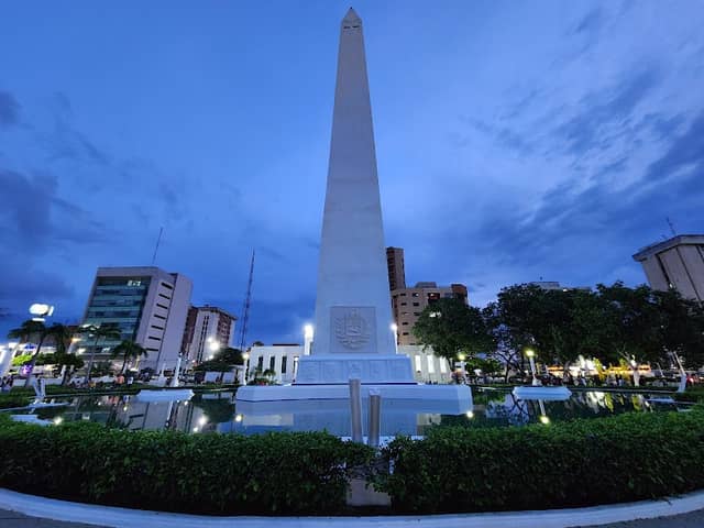 Plaza de la Republica - Image 1