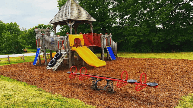 Huntingdon Park - Image 1