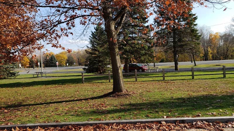Lambert Park - Image 1
