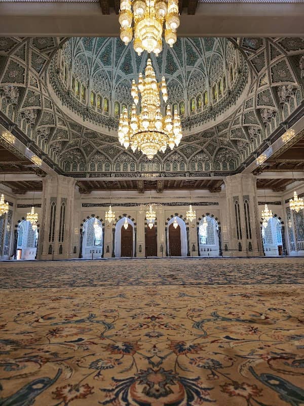 Sultan Qaboos Grand Mosque - Image 2