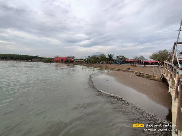 Pantai Wisata Bahari Kejawanan (WBK) - Image 1