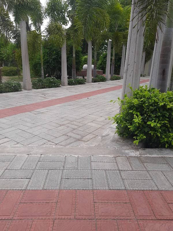 Park jg nagar - Image 1