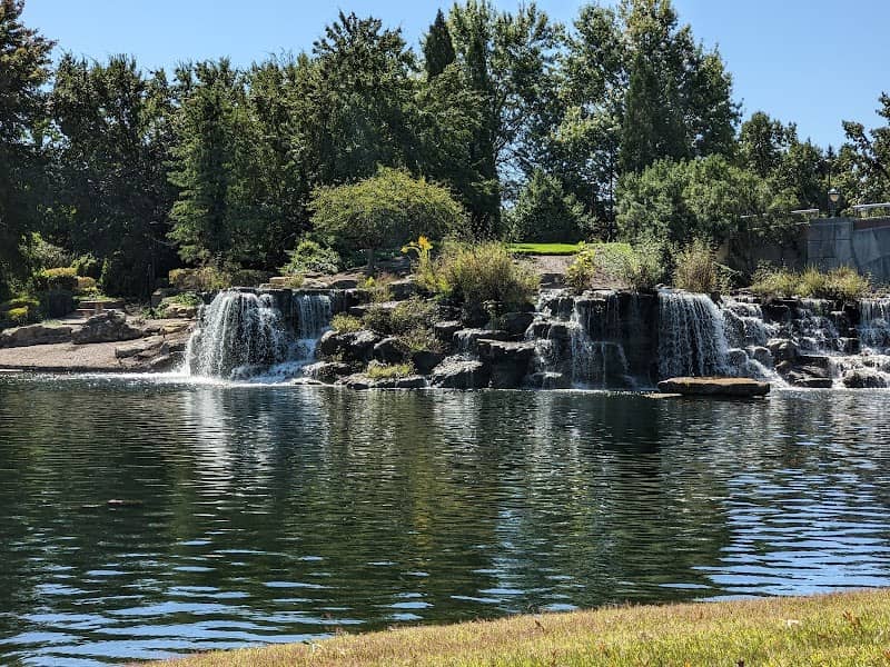 Papa Johns Park Waterfall - Image 1