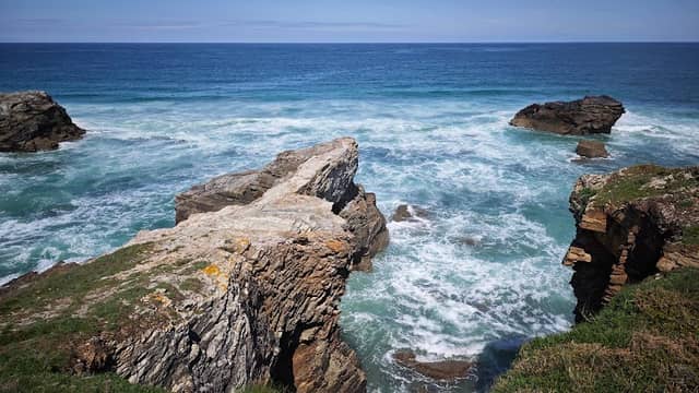 Cueva Praia De Moledo - Image 1