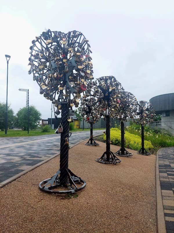 Tree of love - Image 1